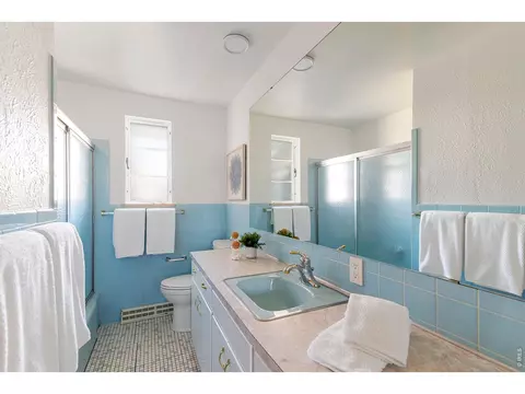 Bath - 2410 Grape Ave, Boulder, CO 80304 photo 4 of 4