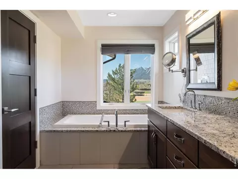 Bath - 1525 Jennine Pl, Boulder, CO 80304 photo 1 of 3