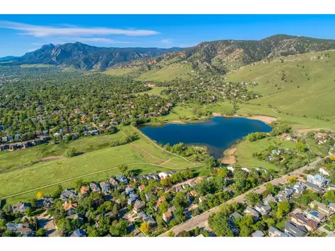 View/Area - 3877 15th St, Boulder, CO 80304 photo 2 of 2
