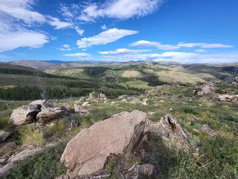 1390 Walking Wind Dr, Bellvue, CO 80512