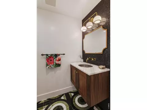 Bath - 865 Kalmia Ave, Boulder, CO 80304 photo 1 of 7