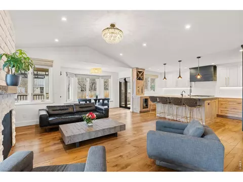 Living - 865 Kalmia Ave, Boulder, CO 80304 photo 2 of 6