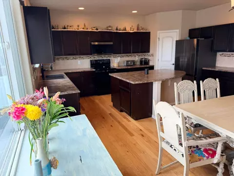 Kitchen - 1525 Wavecrest Dr, Windsor, CO 80550 photo 5 of 5