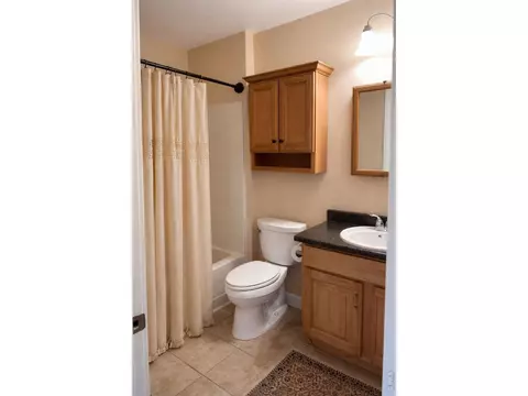 Bath - 4591 Sunnyside Pl #D, Boulder, CO 80301 photo 1 of 2