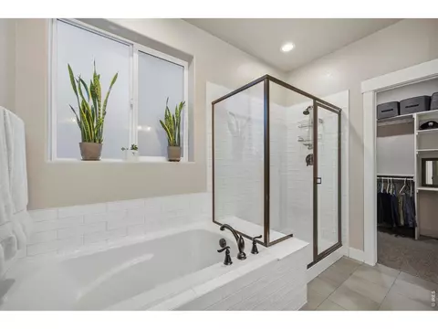 Bath - 1827 Castle Hill Dr, Windsor, CO 80550 photo 2 of 4