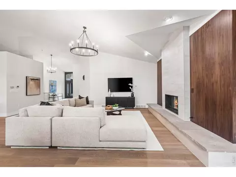 Living - 5302 Pinehurst Dr, Boulder, CO 80301 photo 4 of 5