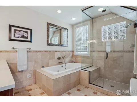 Bath - 2236 17th St, Boulder, CO 80302 photo 2 of 6