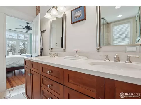 Bath - 2236 17th St, Boulder, CO 80302 photo 4 of 6