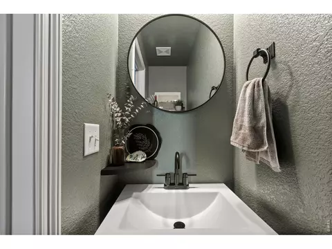 Bath - 865 Emerald Lakes St, Windsor, CO 80550 photo 3 of 4