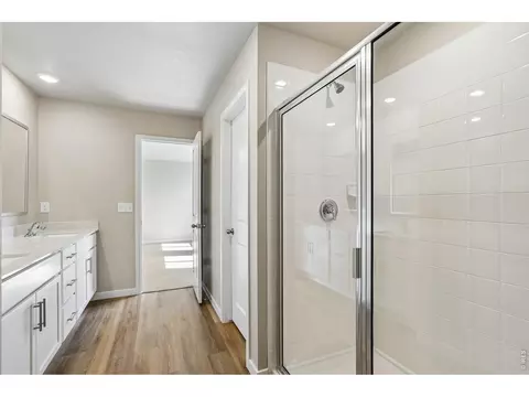 Bath - 965 Cascade Falls St, Severance, CO 80550 photo 4 of 4