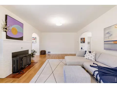 Living - 3086 11th St, Boulder, CO 80304 photo 3 of 3