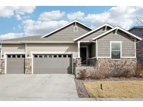 302 Mount Rainier St, Berthoud, CO 80513 photo 2