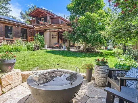 Exterior - 3135 11th St, Boulder, CO 80304 photo 4 of 6
