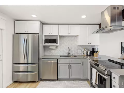 Kitchen - 4100 Greenbriar Blvd, Boulder, CO 80305 photo 2 of 4