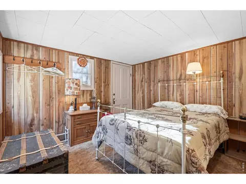Bedroom - 2476 Riverside Dr, Lyons, CO 80540 photo 1 of 5