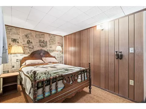 Bedroom - 2476 Riverside Dr, Lyons, CO 80540 photo 4 of 5