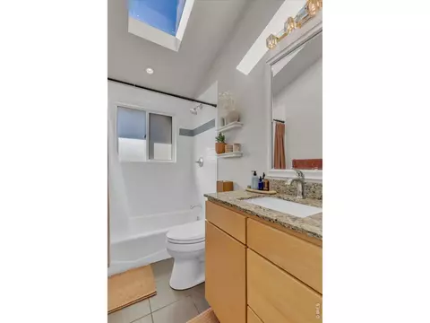 Bath - 3590 Endicott Dr, Boulder, CO 80305 photo 1 of 3