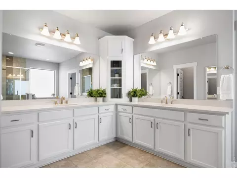 Bath - 2102 Bouquet Dr, Windsor, CO 80550 photo 3 of 7