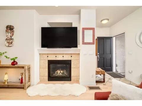Entry Way - 5057 5th St, Boulder, CO 80304 photo 1 of 2