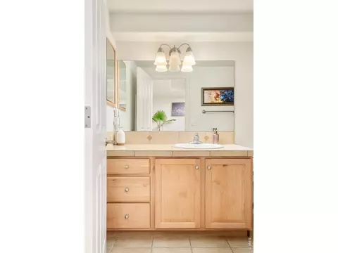 Bath - 5057 5th St, Boulder, CO 80304 photo 7 of 10