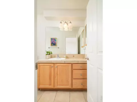 Bath - 5057 5th St, Boulder, CO 80304 photo 2 of 10