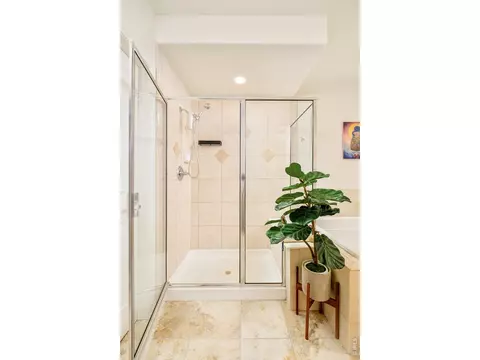 Bath - 5057 5th St, Boulder, CO 80304 photo 6 of 10