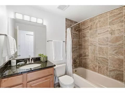 Bath - 3865 Campo Ct, Boulder, CO 80301 photo 3 of 4
