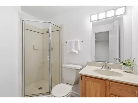 Bath - 3865 Campo Ct, Boulder, CO 80301 photo 4 of 4
