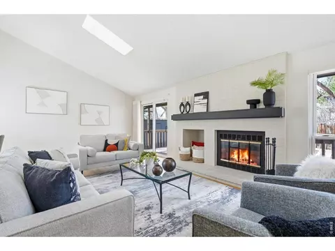 Living - 3865 Campo Ct, Boulder, CO 80301 photo 2 of 8