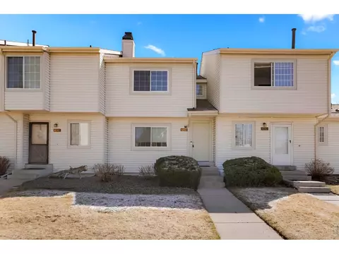 4230 S Mobile Cir #B, Aurora, CO 80013