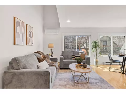 Living - 827 Maxwell Ave #E, Boulder, CO 80304 photo 2 of 8