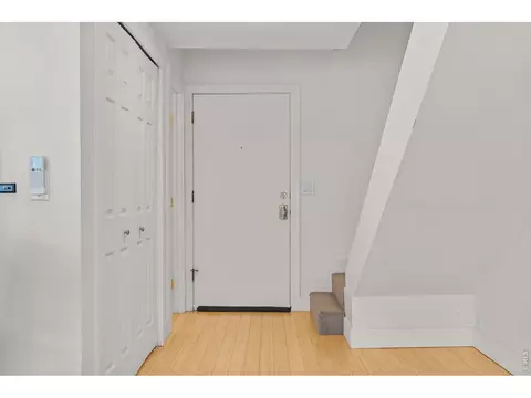 Entry Way - 827 Maxwell Ave #E, Boulder, CO 80304 photo 2 of 2