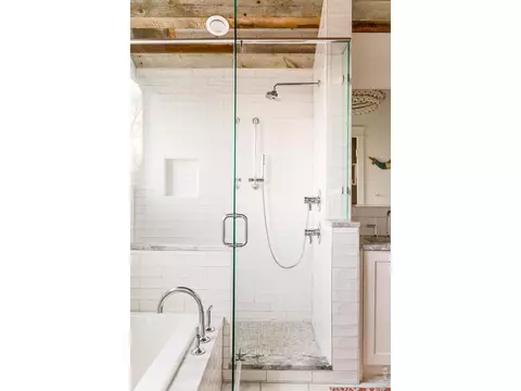 Bath - 3150 18th St, Boulder, CO 80304 photo 7 of 9