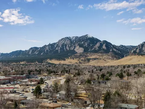 View/Area - 375 S 40th St, Boulder, CO 80305 photo 2 of 2