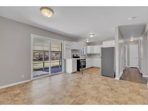 Living - 885 35th St, Boulder, CO 80303 photo 4 of 4