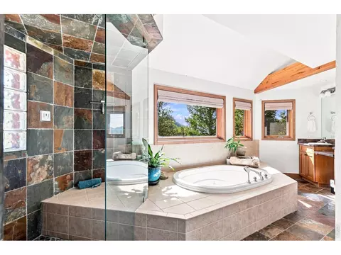 Bath - 5097 Flagstaff Rd, Boulder, CO 80302 photo 2 of 2