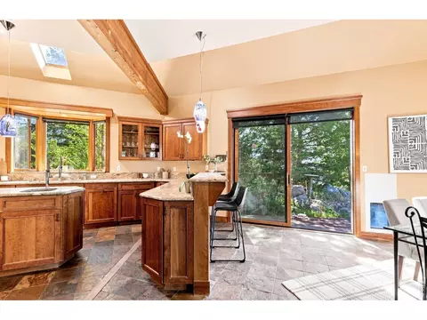 Kitchen - 5097 Flagstaff Rd, Boulder, CO 80302 photo 2 of 3