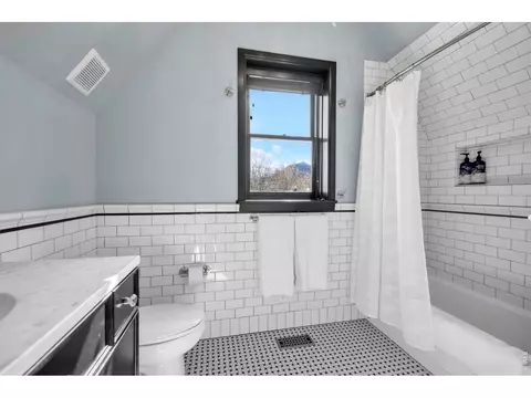 Bath - 2153 W Grove Cir, Boulder, CO 80302 photo 4 of 4