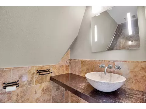 Bath - 28 Pine Brook Rd, Boulder, CO 80304 photo 6 of 7