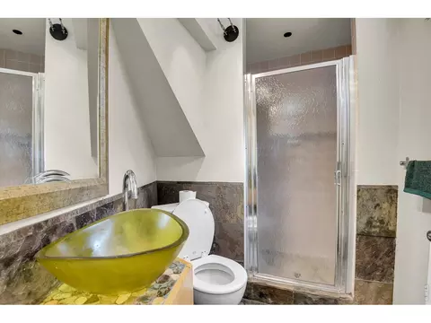 Bath - 28 Pine Brook Rd, Boulder, CO 80304 photo 7 of 7