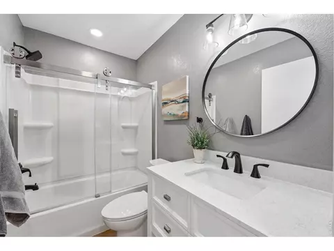 Bath - 4072 Crystal Ct, Boulder, CO 80304 photo 5 of 5
