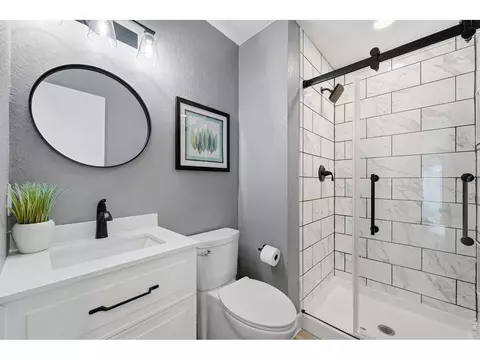 Bath - 4072 Crystal Ct, Boulder, CO 80304 photo 1 of 5