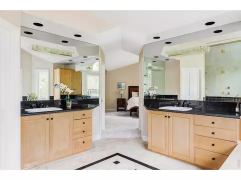 Bath - 3421 4th St, Boulder, CO 80304 photo 2 of 4