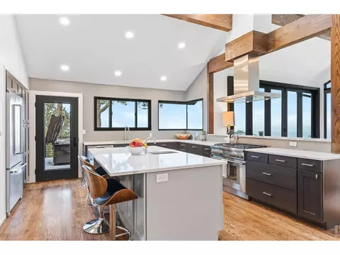 Kitchen - 93 Hawk Ln, Boulder, CO 80304 photo 4 of 7