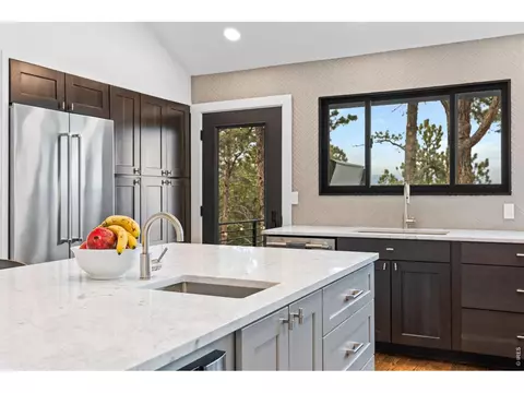 Kitchen - 93 Hawk Ln, Boulder, CO 80304 photo 7 of 7