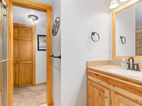 Bath - 3143 Riverside Dr, Lyons, CO 80540 photo 2 of 2
