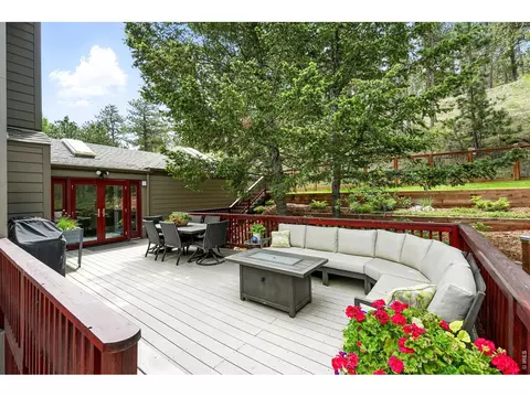 Exterior - 178 Balsam Ln, Boulder, CO 80304 photo 2 of 9