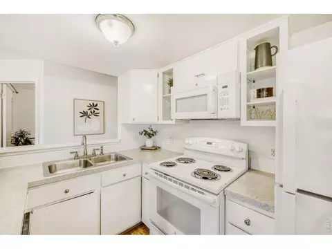 Kitchen - 1303 Alpine Ave #29 B, Boulder, CO 80304 photo 1 of 3