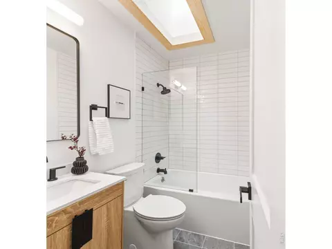 Bath - 7750 Durham Way, Boulder, CO 80301 photo 1 of 5