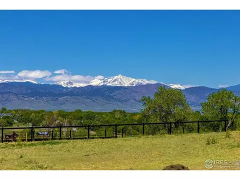 921 Latigo Loop, Lafayette, CO 80026 photo 2
